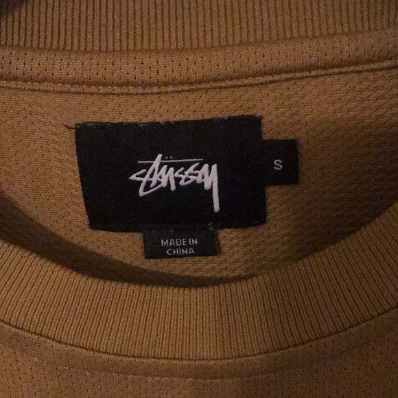 T-Shirt - Picture 2 of 3